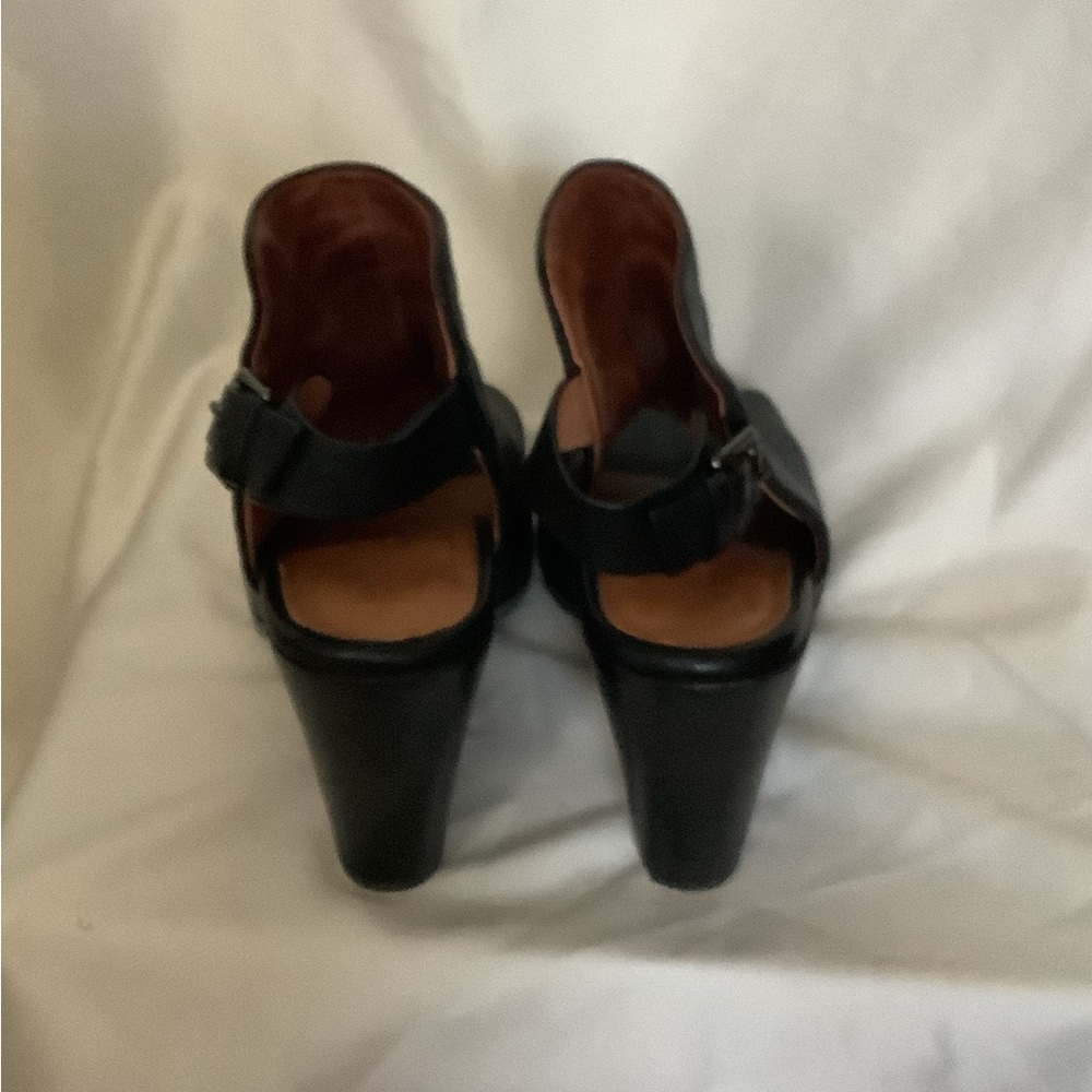 Gentle Soles - Picture 2 of 5